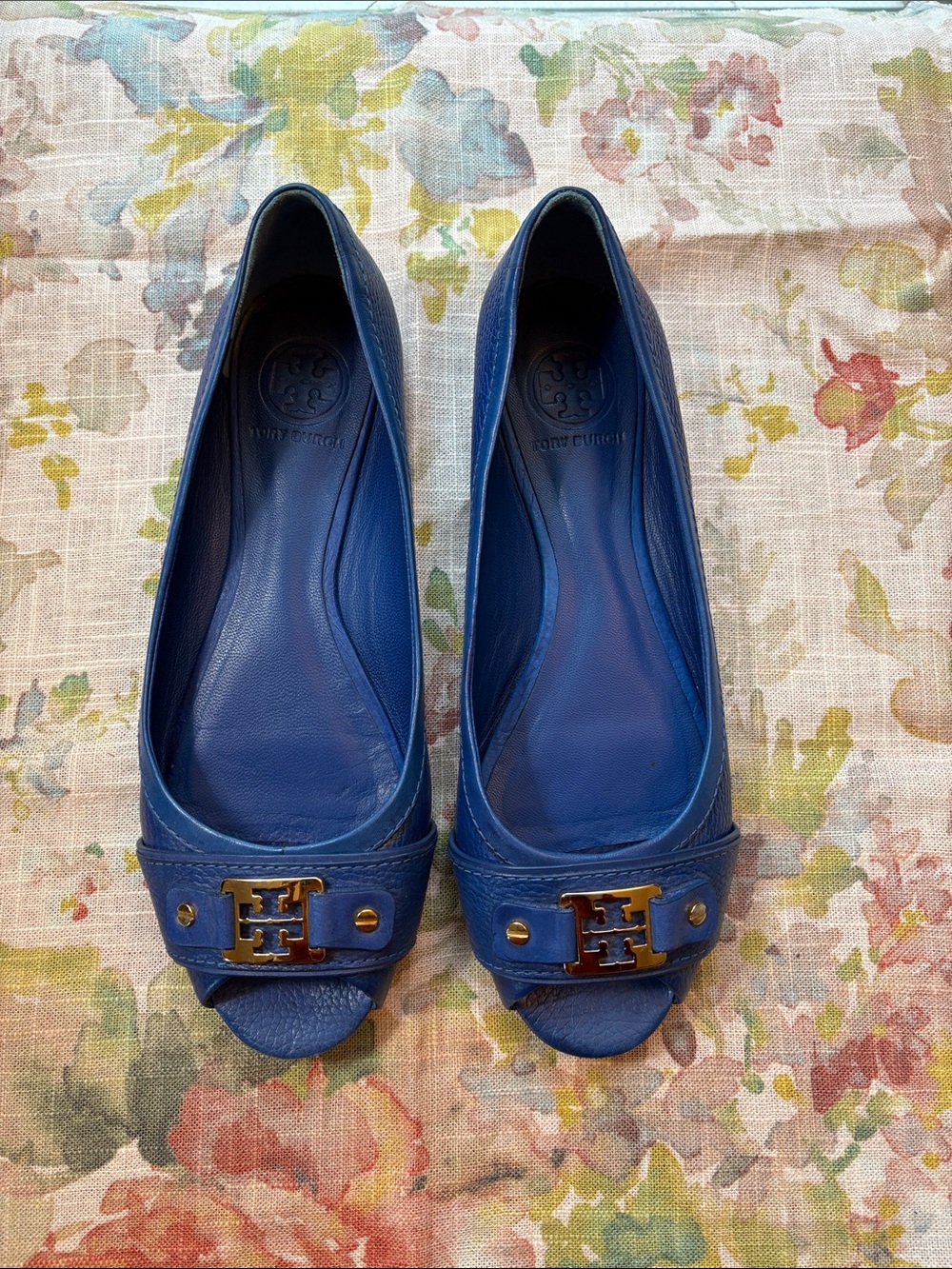 Tory Burch Navy Leather Peep-Toe Flats with Gold Logo 9 1/2